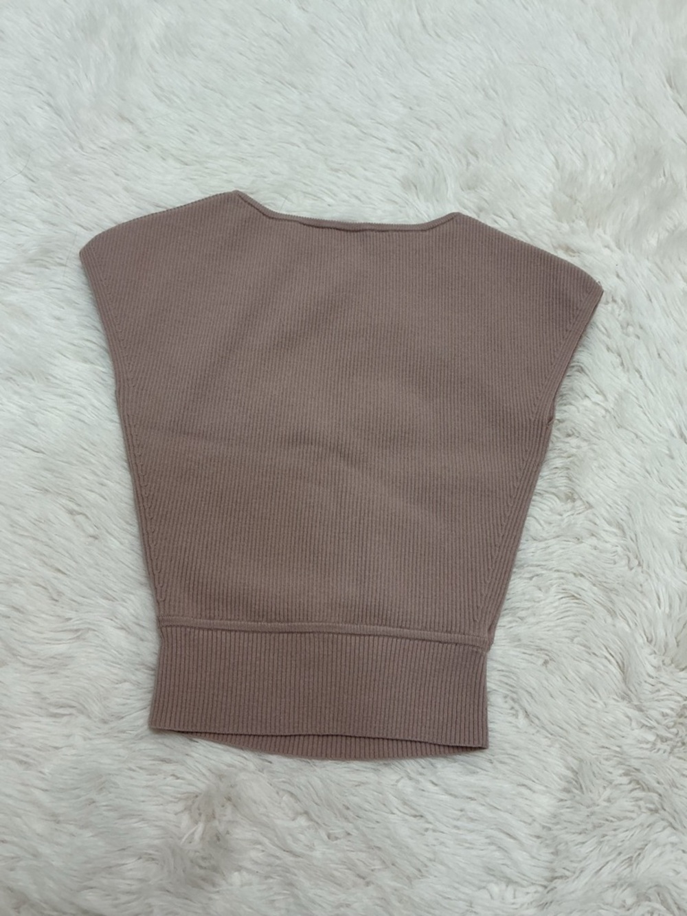💜 Wilfred - Light Pink (Mauve) Ribbed Cutout Crop Top - Picture 6 of 7